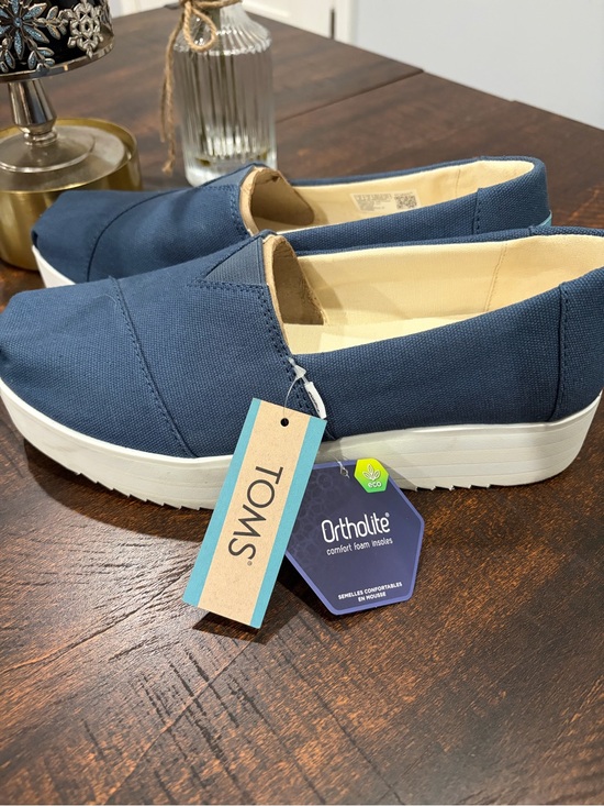 Toms Shoes - TOMS Navy Canvas Slip-On Platform Moccasins